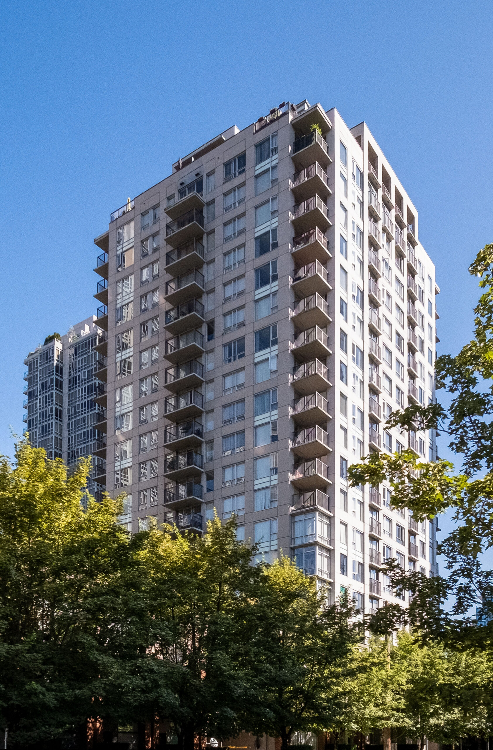 Stunning Location and City Views